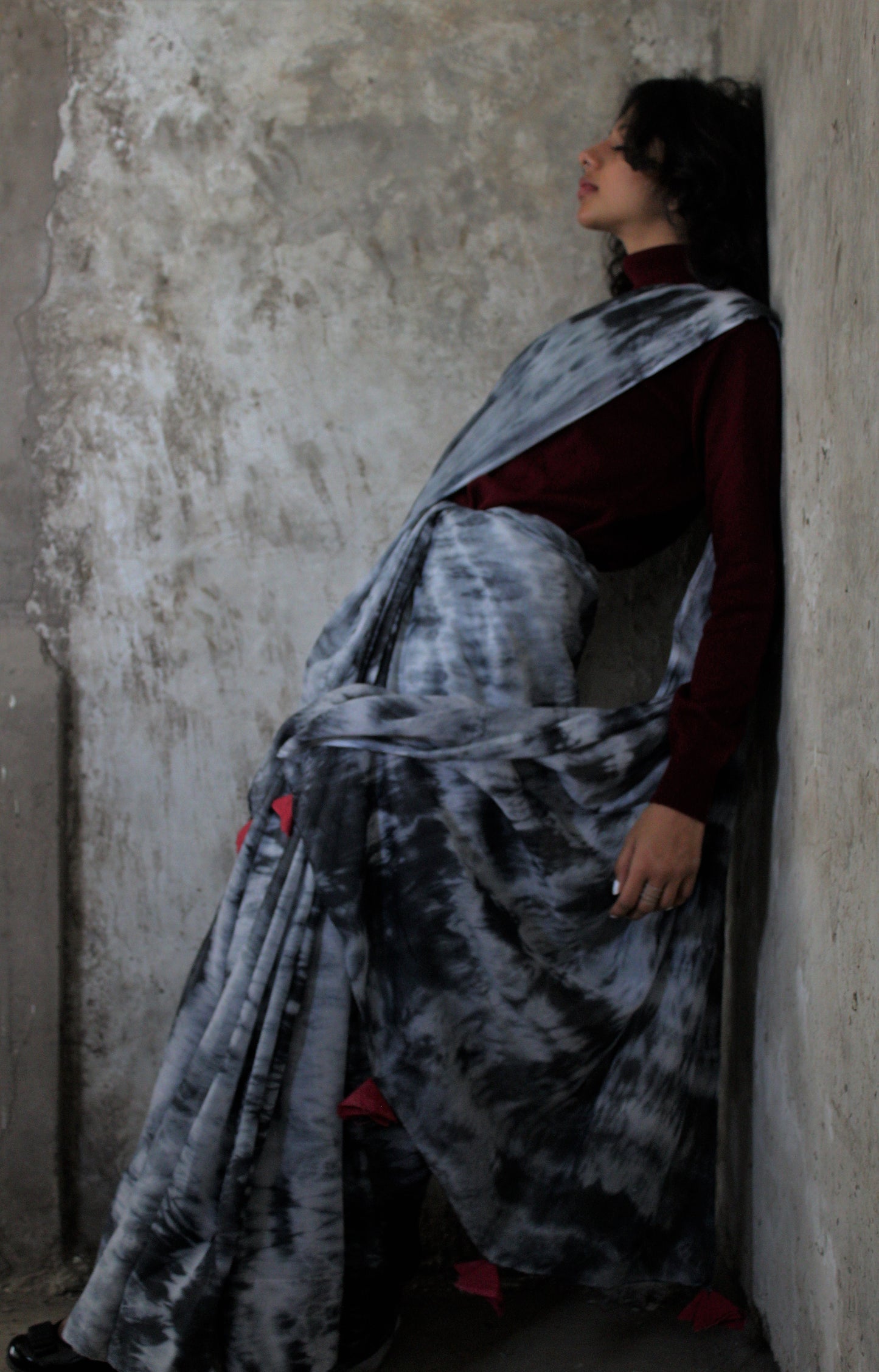 Dark cloud Tie Dye Saree